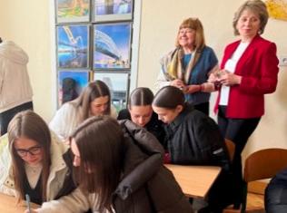 «Мова про мову»:  факультет філології і журналістики ТНПУ відкриває двері до наукового світу (ФОТО)