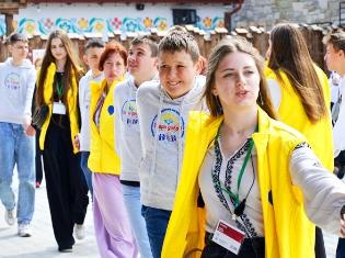 Студенти ТНПУ долучилися до реалізації благодійного проєкту «Великодні гаївки» для дітей з особливими освітніми потребами (ФОТО)