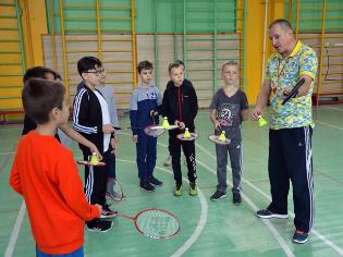 ТНПУ - Тернополю: учні Тернополя ознайомились із модулем  #OlympicLab «Бадмінтон - це здоровий спосіб життя» (ФОТО)