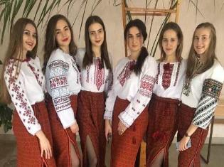 Свято українських говірок: на факультеті філології і журналістики ТНПУ демонстрували результати діалектологічної практики (ФОТО)