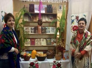 Пиріжки за книжки   роздавали в абонементі наукової бібліотеки   ТНПУ ім.В.Гнатюка! (ФОТО)