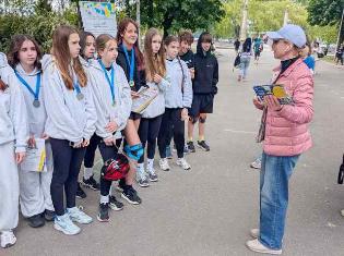 Профорієнтація через спорт: зустріч доцента ТНПУ з учасниками чемпіонату Тернополя з катання на роликах та скейтах (ФОТО)