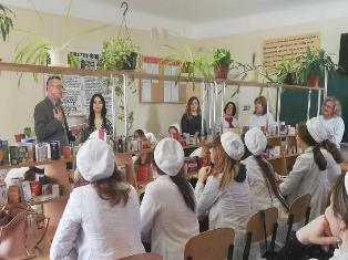  Викладачі та магістранти  хіміко-біологічного факультету ТНПУ  відвідали «Медичний коледж» (ФОТО)