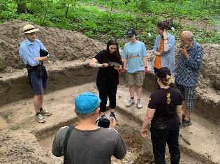 Студенти історичного факультету ТНПУ ім.В.Гнатюка обговорили цьогорічну участь в польових археологічних дослідженнях (ФОТО)