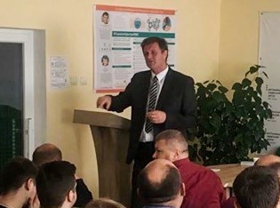 Професор ТНПУ ім.В.Гнатюка прочитав лекцію про корупцію для працівників Регіонального сервісного центру МВС (ФОТО)