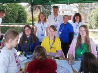 Фізматівці з ТНПУ ім.В.Гнатюка  на наукових пікніках у Чорткові (ФОТО)