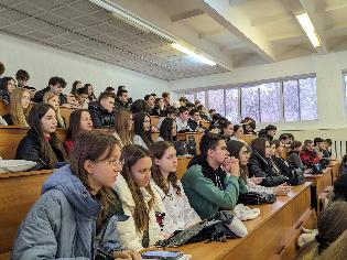 Один день в ТНПУ: школярів ознайомили з університетським життям (ФОТОРЕПОРТАЖ)