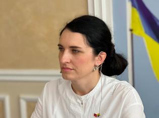 ТНПУ вітає  Фецан Тетяну Ігорівну  з успішним захистом дисертації на здобуття ступеня  доктора філософії зі спеціальності 035 Філологія (ФОТО)
