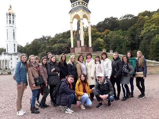 Студенти факультету педагогіки і психології ТНПУ ім.В.Гнатюка  відвідали с.Зарваницю – маленький Рай  на українській Землі (ФОТО)