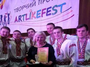 Вітаємо танцювальний ансамбль ТНПУ ім.В.Гнатюка  «Веснянка» з черговою перемогою! (ФОТО)