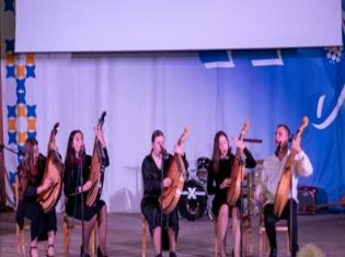 Народжені бути вільними...