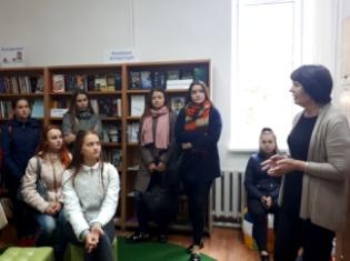 Студенти факультету філології і журналістики  ТНПУ ім.В.Гнатюка  разом з кураторами взяли участь  у Декаді відкритих дверей,  присвяченій Всеукраїнському дню бібліотек (ФОТО)