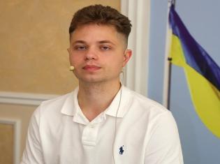 ТНПУ вітає Винничука Сергія Олеговича з успішним захистом дисертації на здобуття ступеня доктора філософії за спеціальністю 011 Освітні, педагогічні науки (фото)