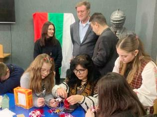 На історичному факультеті ТНПУ відбувся майстер-клас із виготовлення мартеничок у контексті українсько-болгарської культурної взаємодії (ФОТО)