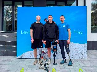 Зустріч з випускником ТНПУ, чемпіоном зимових Паралімпійських ігор (ФОТО)