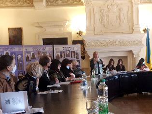 Науковці факультету філології і журналістики ТНПУ взяли участь у засіданні круглого столу «Етнографічна спадщина і збереження пам’яток історії та культури Тернопілля» (ФОТО)