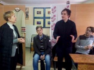 Кафедра філософії та економічної теорії ТНПУ ім.В.Гнатюка провела круглий стіл «Ціннісний вибір сучасної української молоді» (ФОТО)