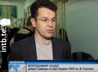 ЗМІ про нас. Четвертий рік на історичному факультеті ТНПУ ім.В.Гнатюка виготовляють маскувальні сітки на фронт (ВІДЕО)