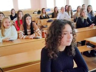 16 днів проти насильства. Студентки факультету педагогіки і психології ТНПУ ділились досвідом попередження і протидії кібербулінгу в онлайн-просторі (ФОТО)