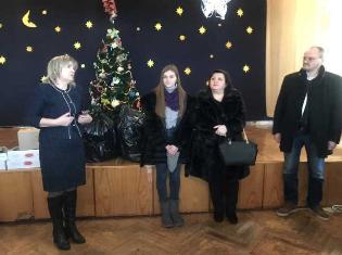 Факультет іноземних мов ТНПУ ім.В.Гнатюка дарує віру в добро та казку дітям Новосільського обласного спеціального навчально-виховного комплексу (ФОТО)