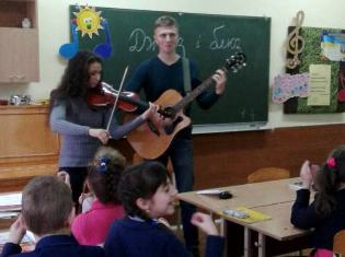 Звіт з педагогічної практики групи ММ-22  факультету мистецтв у ТЗОШ №28 (ФОТО)