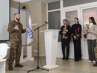 МЕДІА про ТНПУ. Герой України Владислав Стоцький зустрівся зі студентами ТНПУ (ВІДЕО, ФОТО)