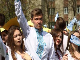 День ТНПУ ім.В.Гнатюка-2018: свято дало наснаги до праці, а до нових рекордів додалися нові нагороди (ФОТО) (ВІДЕО) День ТНПУ ім.В.Гнатюка-2018: свято дало наснаги до праці, а до нових рекордів додалися нові нагороди (ФОТО) (ВІДЕО)