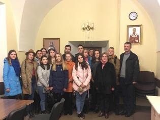 Студенти історичного факультету    ТНПУ ім.В.Гнатюка    беруть участь у створенні музею   в підземеллі Катедрального собору
