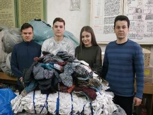 Теплі в`язані шкарпетки  передали десантникам на схід тернопільські  студенти-історики  з ТНПУ (ФОТО)