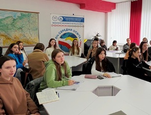 Зустріч із директоркою освітнього центру «На Урок» на факультеті філології і журналістики ТНПУ (ФОТО)