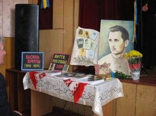 ЗМІ про нас. Представники ТНПУ ім.В.Гнатюка долучилися до вшанування Василя Ярмуша в його рідному селі (ФОТО)