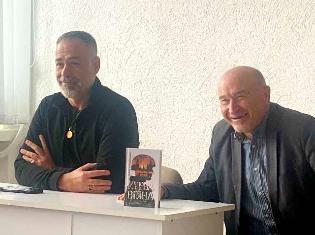 На факультеті філології і журналістики ТНПУ відбулася зустріч із письменником Сергієм Ухачевським (ФОТО)