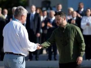 Президент України Володимир Зеленський вручив орден «За заслуги» ІІ ступеня професору ТНПУ Валерію Федорейку 