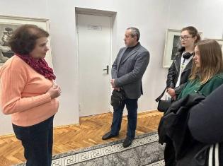 Історики ТНПУ на екскурсії в художньому музеї (ФОТО)