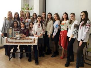 На факультеті філології і журналістики організували літературно-музичне свято на честь Лесі Українки (ФОТО)