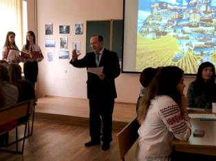 Літературний брейн-ринг «Чи все ми знаємо про Т.Г.Шевченка» провели на факультеті педагогіки і психології  (ФОТО)