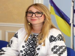 ТНПУ вітає Дзюнь Христину Богданівну з успішним захистом дисертації на здобуття ступеня доктора філософії за спеціальністю 053 Психологія