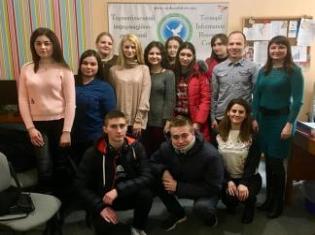 ЗМІ про нас. Студенти ТНПУ ім.В.Гнатюка, що опановують фах "соціальна робота", відвідали організацію "Майбутнє сиріт" (ФОТО)