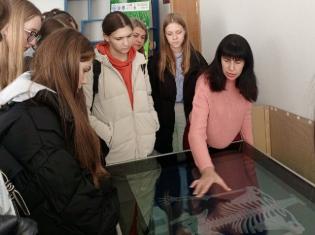 Втретє хіміко-біологічний факультет ТНПУ проводить Заочну академічну природничу школу для школярів Тернополя (ФОТО))