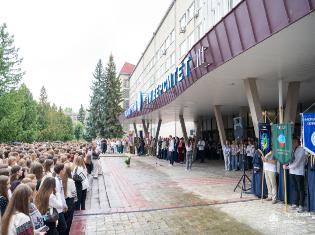 Міський голова Сергій Надал привітав першокурсників ТНПУ з початком навчання (ФОТО)