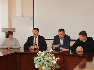 У ТНПУ ім.В.Гнатюка відбулась зустріч магістрантів зі стейкхолдерами освітньої програми «Аналітика суспільних процесів» (ФОТО)