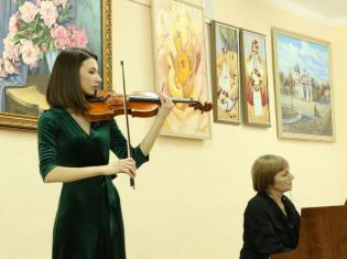 Сольний концерт магістрантки ТНПУ  Надії Гарлінської пройшов яскраво, емоційно і довершено (ФОТО)