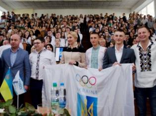 ЗМІ про нас. Очільник Тернополя привітав   колектив ТНПУ ім.В.Гнатюка   із 78-річчям університету (ФОТО)