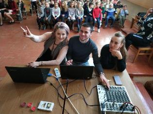 Студенти ТНПУ ім.В.Гнатюка влаштували школярам подорож в музей мистецтв (ФОТО)