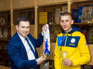 Студент ТНПУ ім.В.Гнатюка Тарас Радь знову кращий у світі (ФОТО)