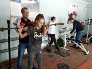 Факультет фізичного виховання  ТНПУ ім.В.Гнатюка  організував для школярів  навчально-тренувальні заняття  з легкої атлетики  (ФОТО)