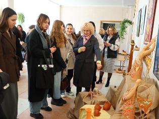 «Дотик традицій»  — виставка у ТНПУ, що поєднує минуле і сучасність (ФОТО)