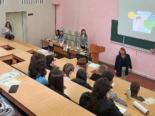 Цікаве заняття з біотехнології та генетичної інженерії для слухачів Заочної академічної природничої школи в ТНПУ (ФОТО)