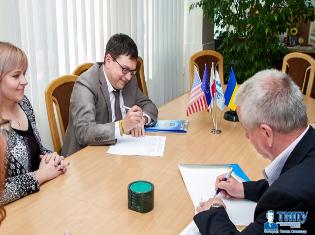 Підписано угоду про співпрацю  інклюзивно-ресурсного центру Тернопільського національного педагогічного університету імені Володимира Гнатюка з Тернопільським обласним краєзнавчим музеєм (ФОТО)