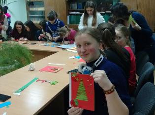 Новорічні майстер-класи  студентів і викладачів кафедри образотворчого мистецтва ТНПУ ім.В.Гнатюка у Струсівській школі-інтернатіі (ФОТО)